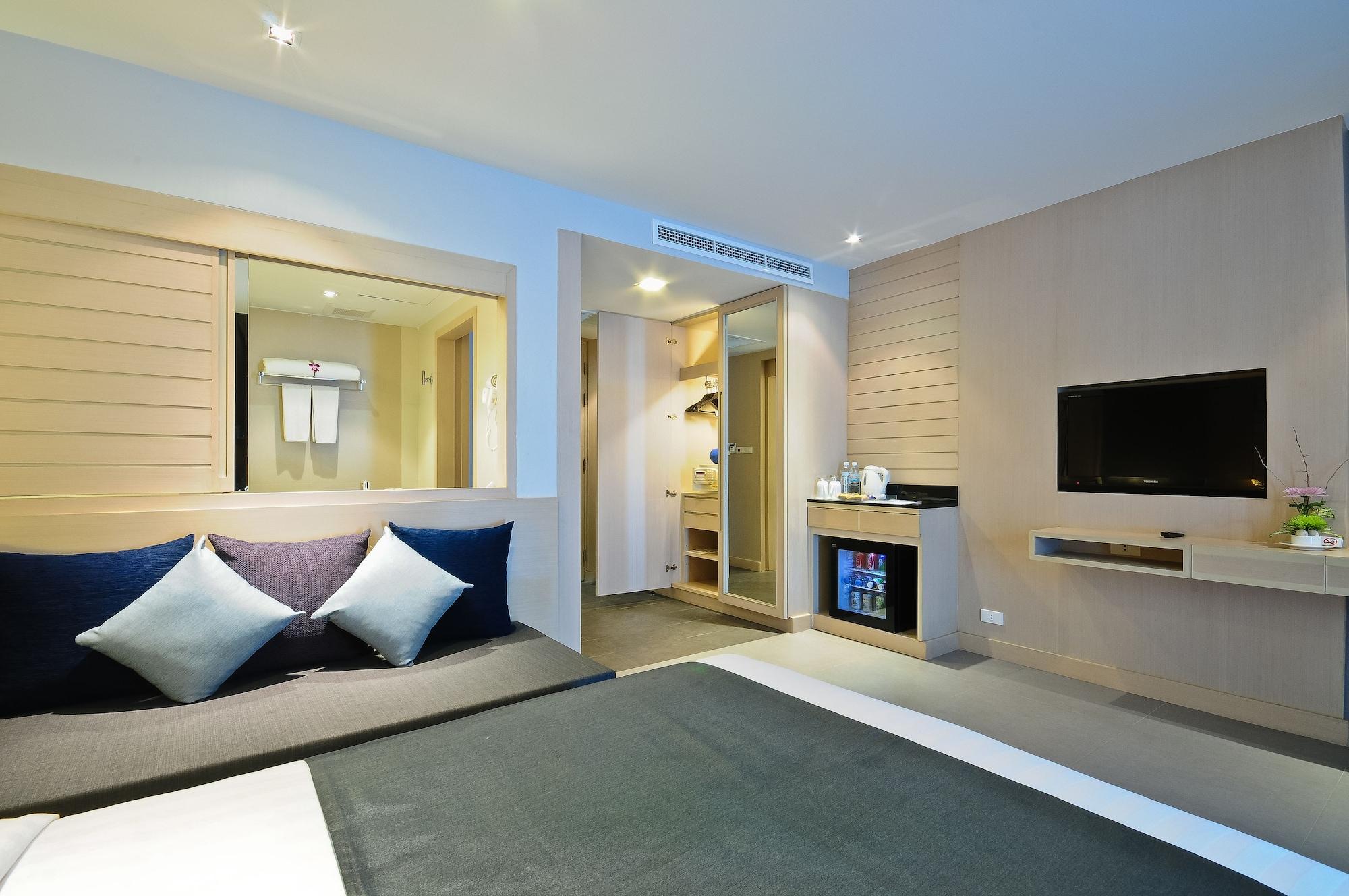 Ashlee Heights Hotel Patong Extérieur photo