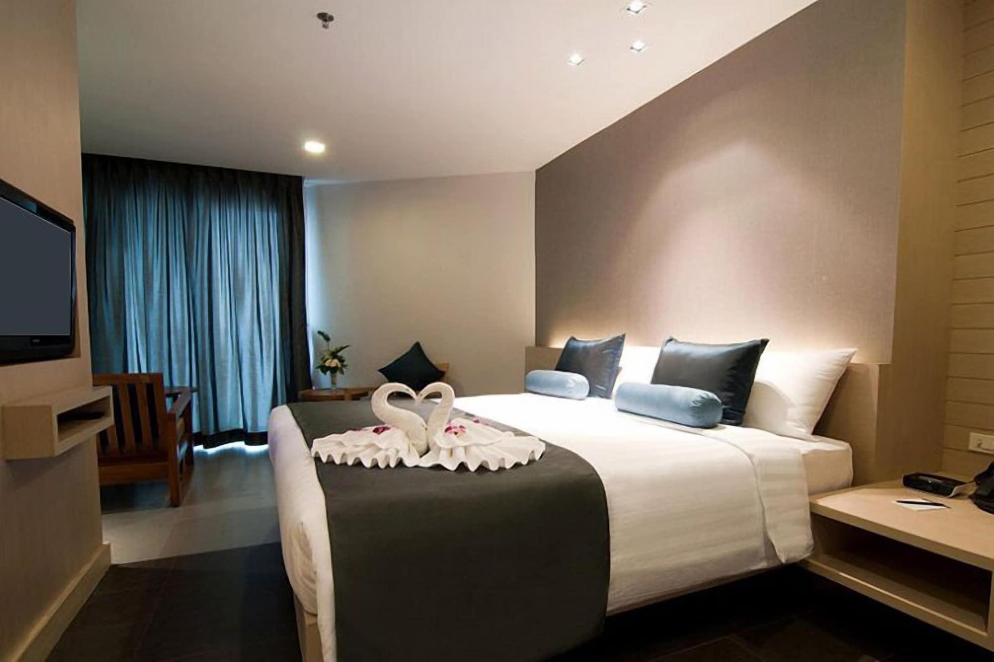 Ashlee Heights Hotel Patong Extérieur photo
