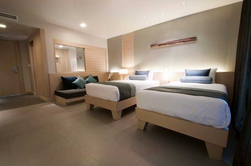 Ashlee Heights Hotel Patong Extérieur photo