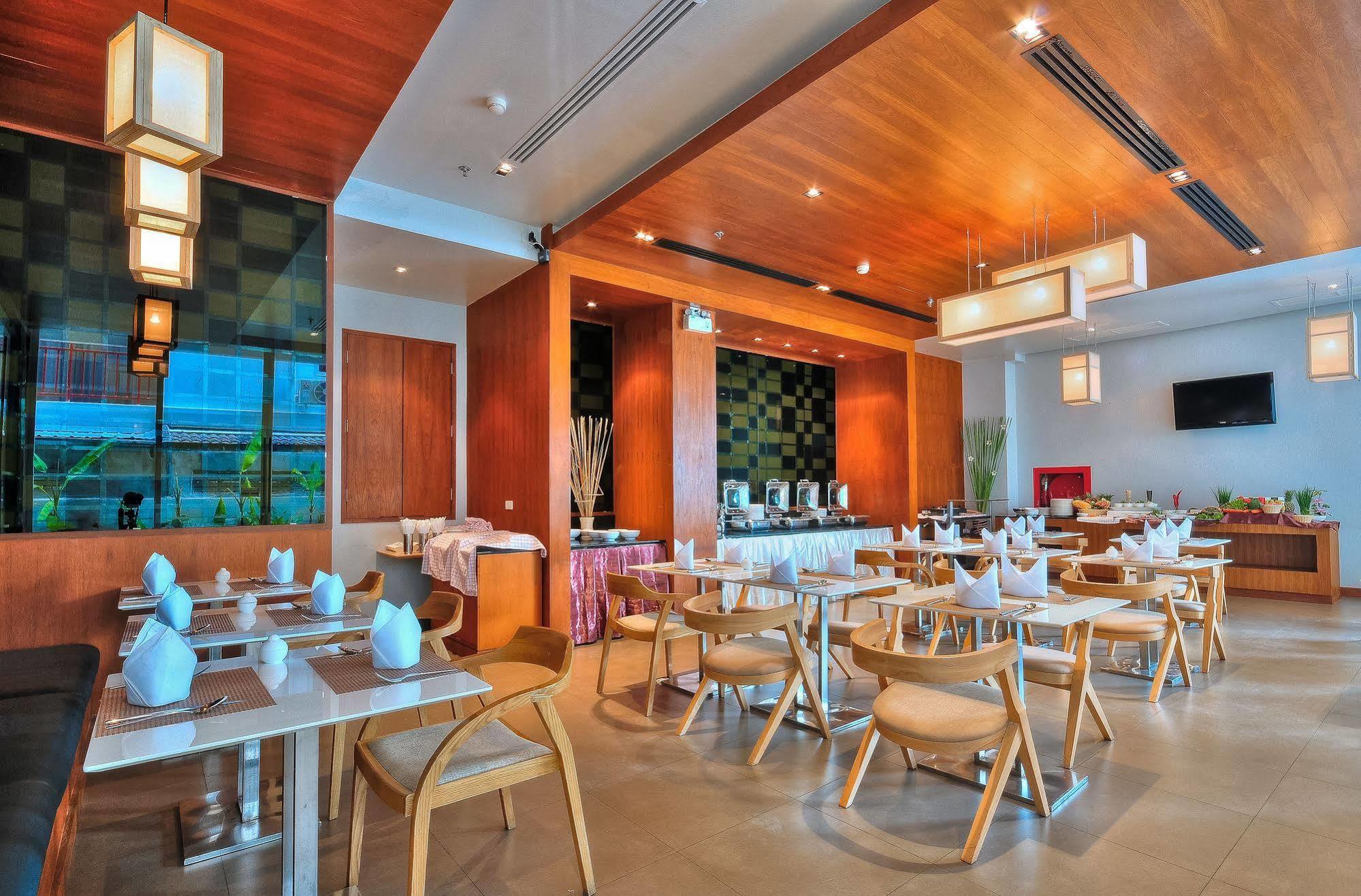 Ashlee Heights Hotel Patong Extérieur photo