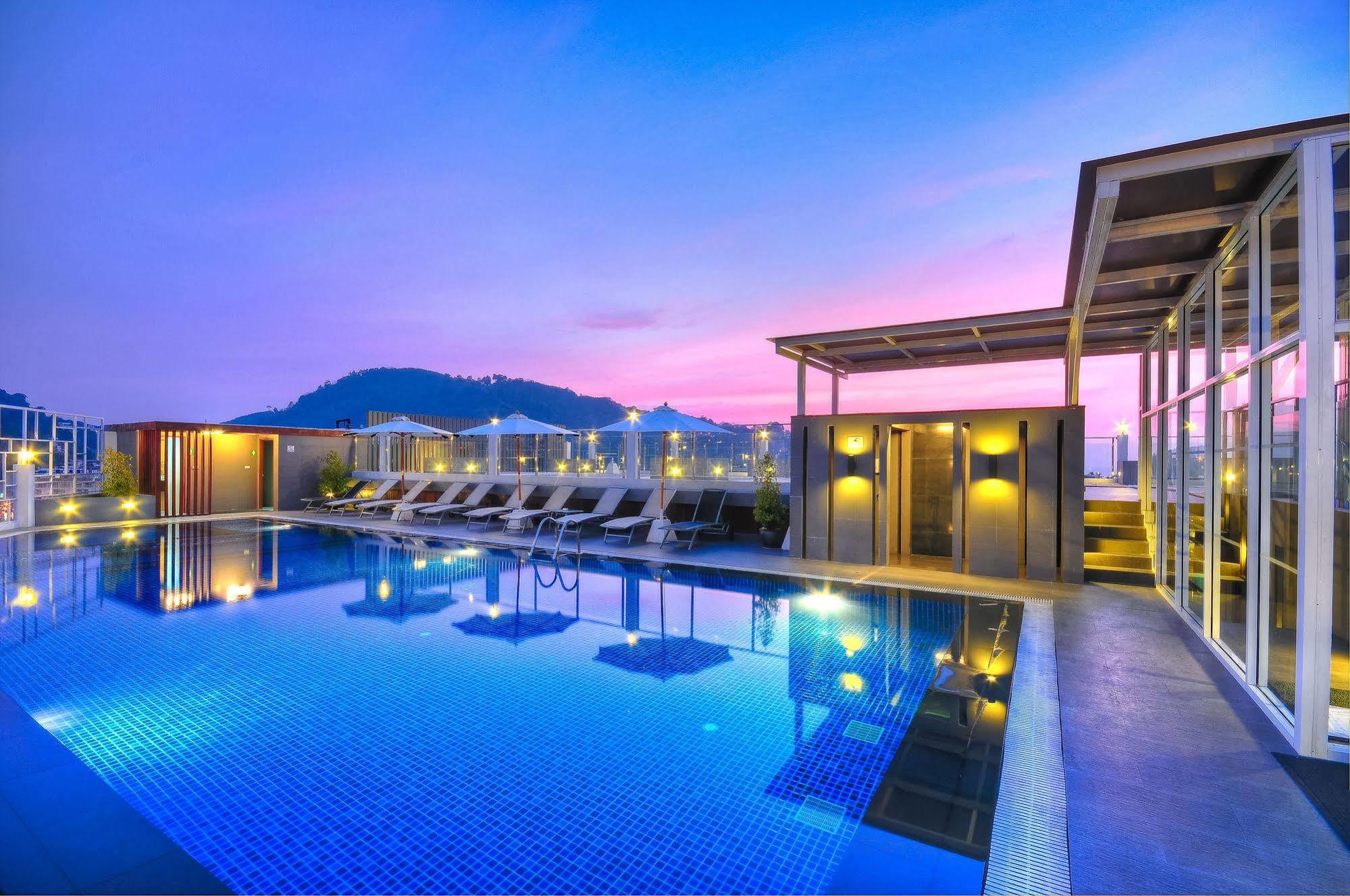Ashlee Heights Hotel Patong Extérieur photo